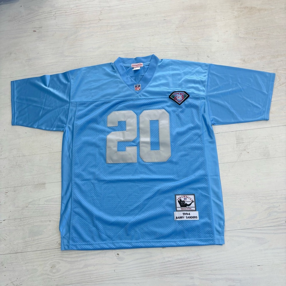 Mitchell & Ness Men’s Size 52 XL Throwback #20 Barry Sanders V-Neck Jersey